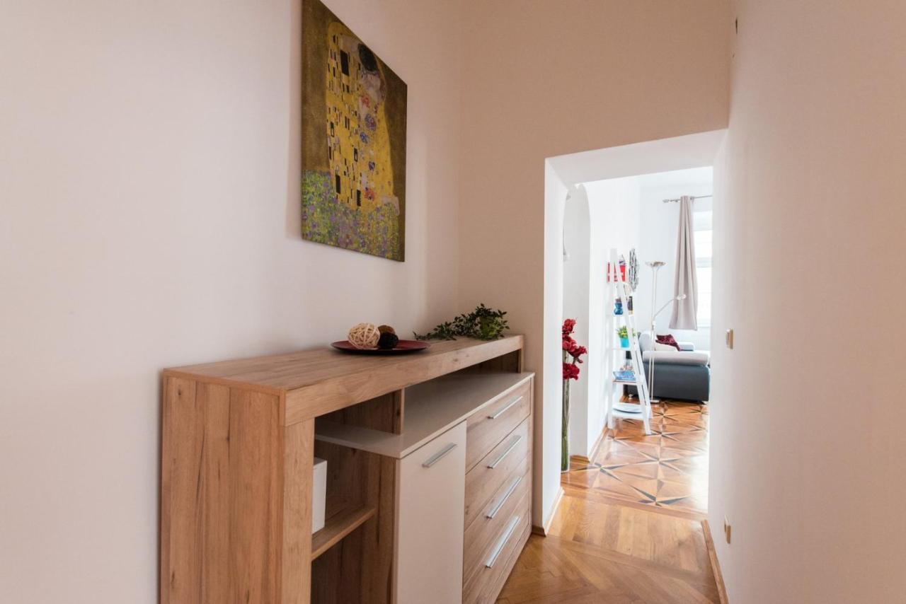 Belvedere Central Apartment Viena Exterior foto